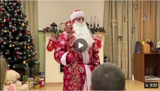 Видеоотчет о первых праздничных днях с волонтерами!