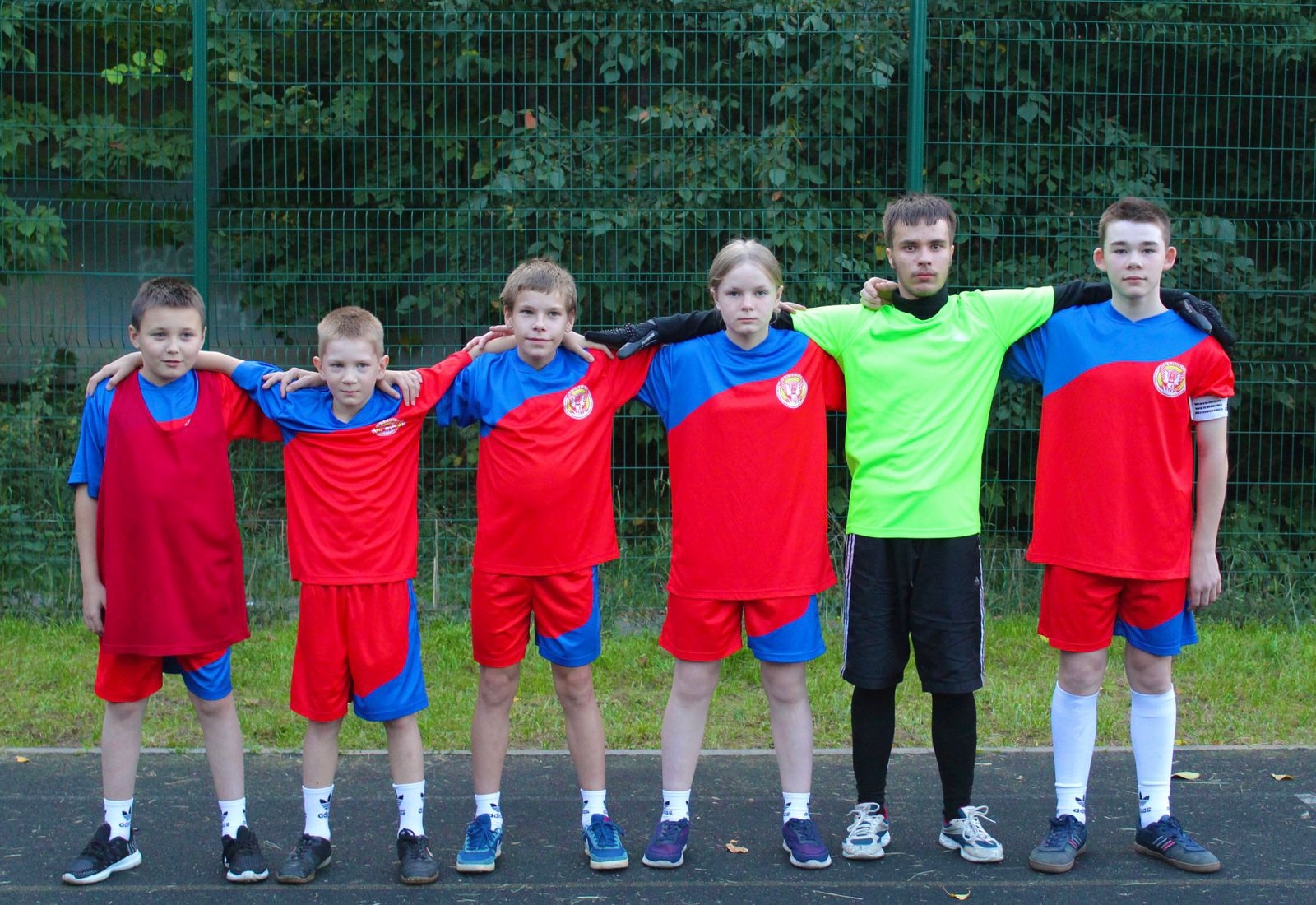 Товарищеская футбольная встреча!